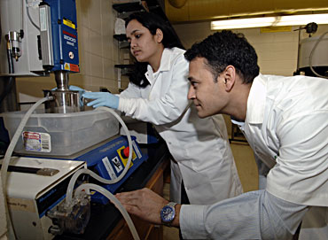 Samir Khanal and Bishnu Karki in Iowa State's ultrasonics lab